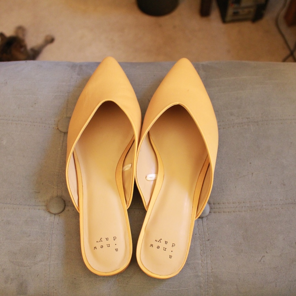 A New Day Faux Satin V Throat Mules